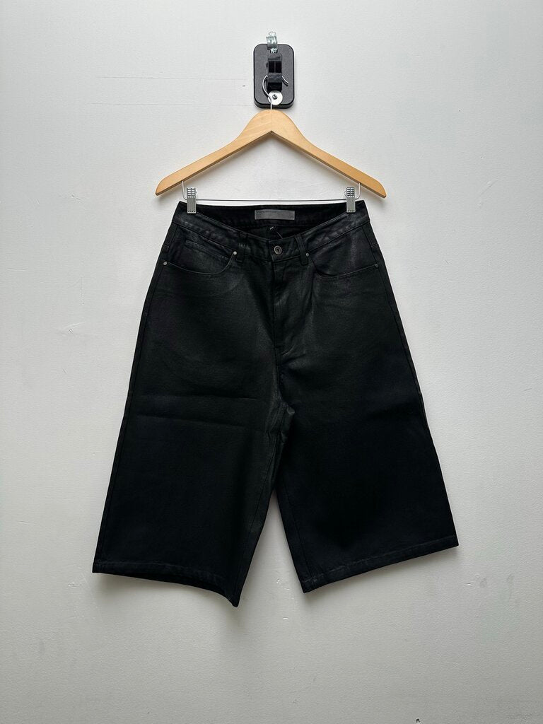 New Faciane Onyx Black 3/4 Wax Denim Shorts sz.34