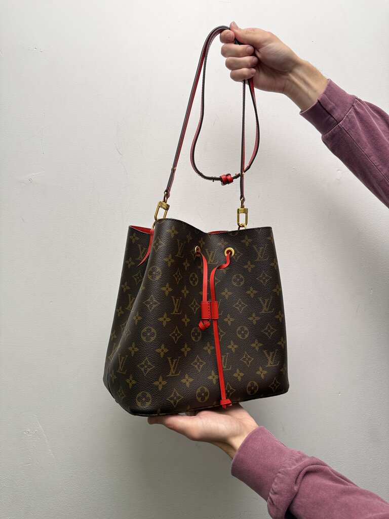 Preowned Louis Vuitton Brown Monogram Red NeoNoe Bucket Bag