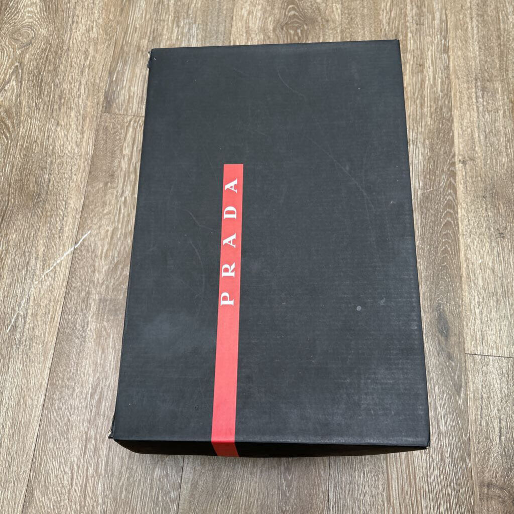 Preowned Prada Americas Cups Red White Size 12 (13)