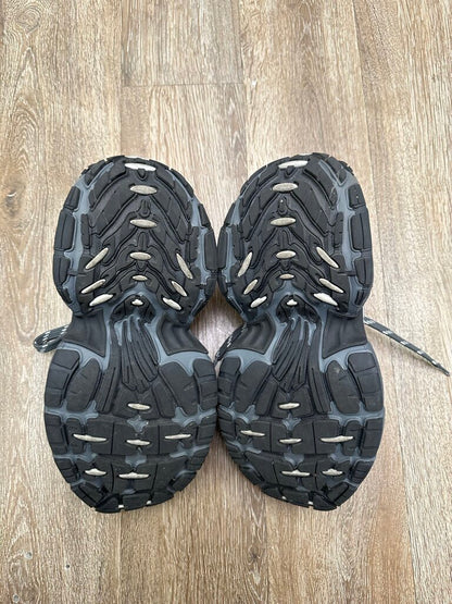 Preowned Balenciaga 6XL Black grey Size 43