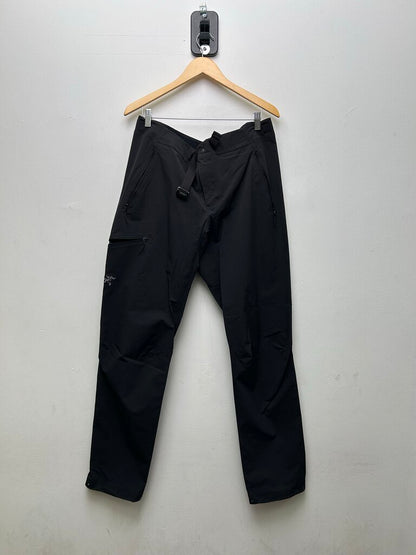 Preowned Arctyrex Black Pocket Pants Size 38