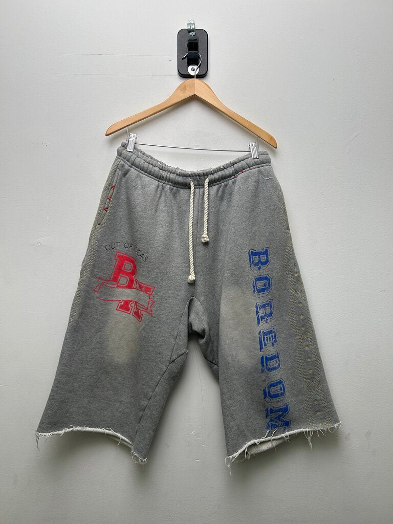 Preowned Boredom Kills Grey Blue Yellow Out Of Ideas 3/4th Shorts Sz.XXL