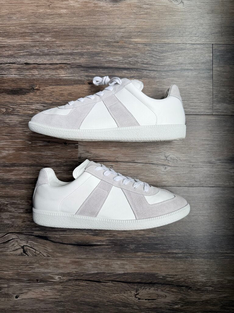 Preowned Margiela Gat Sneaker Triple White Size 44