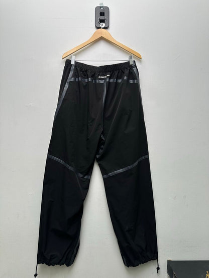 Preowned GV Gallery Black Windbreaker Pants sz.L