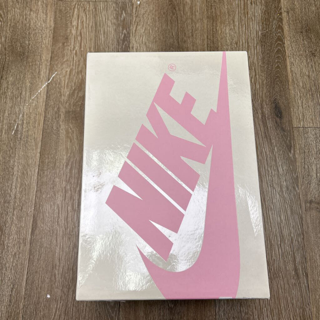 Preowned Jordan 1 Low Travis Scott Shy Pink Sz. 11