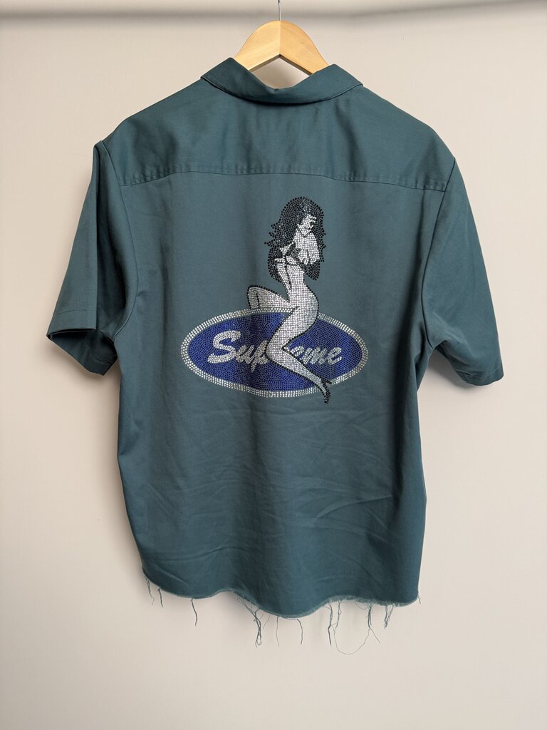 Pre-Owned Supreme Teal Pin Up Girl Button Up Sz. M