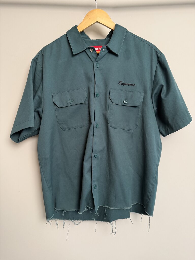 Pre-Owned Supreme Teal Pin Up Girl Button Up Sz. M