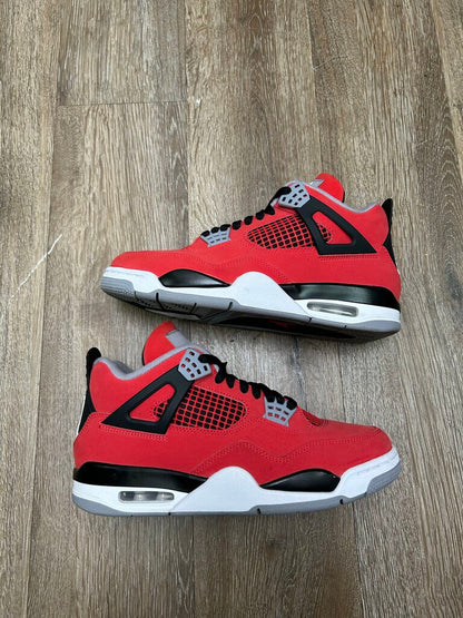 Preowned Jordan 4 Red Toro sz.8.5 (NO BOX)