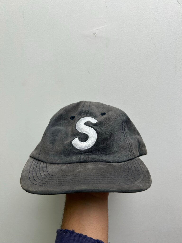 Preowned Supreme Grey S Logo Suede Hat