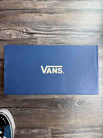 Preowned Vans Pearlized Navy size 13