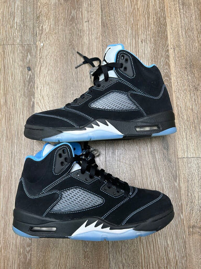 Preowned Jordan 5 Black UNC Blue sz.8.5