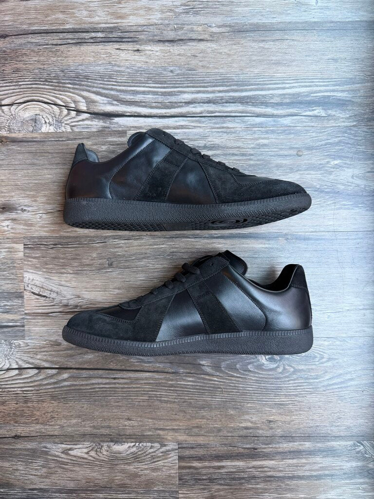 New Maison Margiela GAT Triple Black Sz. 46