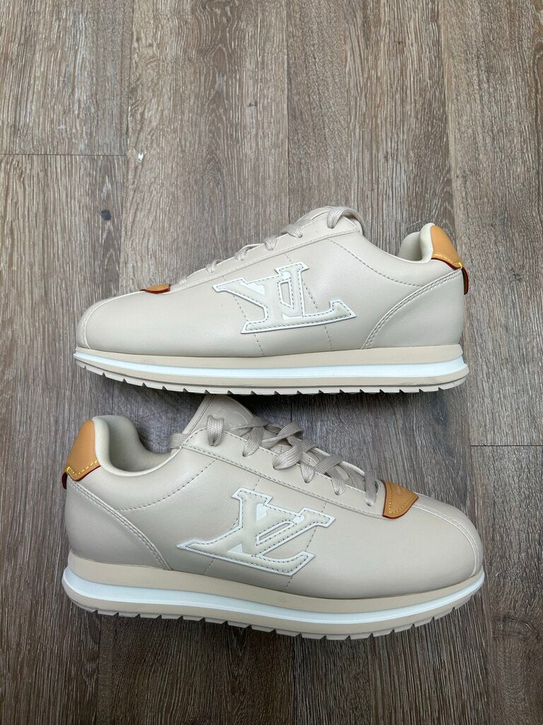 Preowned Louis Vuitton Butter Soft Cream Sz.9.5/11M