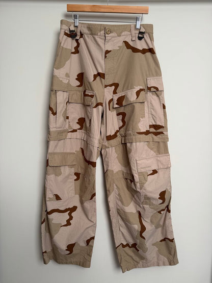Preowned Balenciaga Camo Cargos size S (30-34)