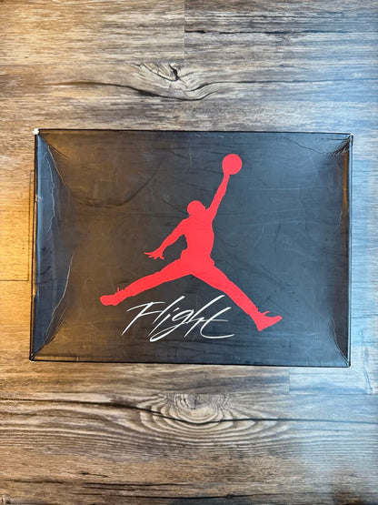Preowned Jordan 4 Travis Scott size 8.5