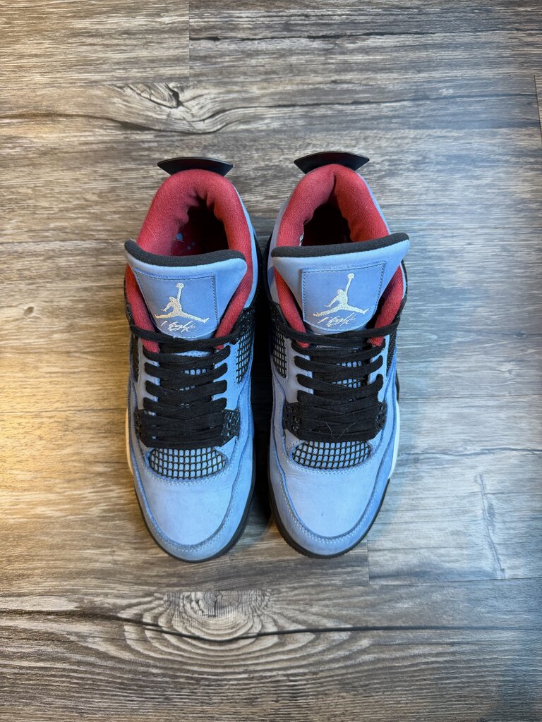 Preowend Jordan 4 Travis Scott size 9.5(no box)