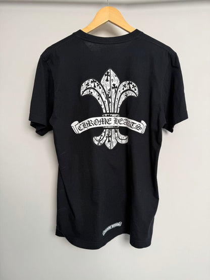 Preowned Chrome Heart Floral Logo Black Pccket Tee size M