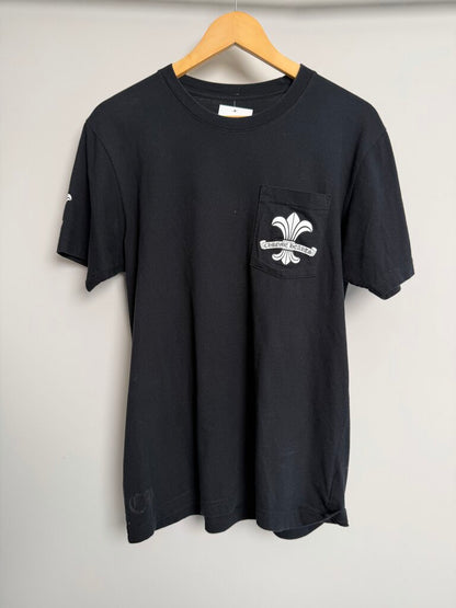 Preowned Chrome Heart Floral Logo Black Pccket Tee size M
