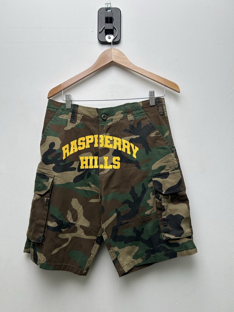 Preowned Gv Gallery Camo Yellow Spellout Shorts Sz.Small