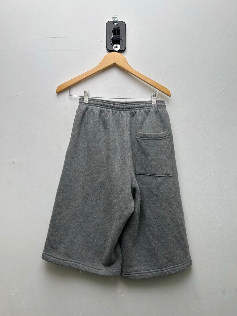 Preowned Gv Gallery Grey 3/4 Spellout Shorts Size XS