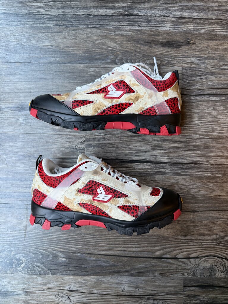 New Sicko Hiking Shoe Red/Brown Giraffe Size 8