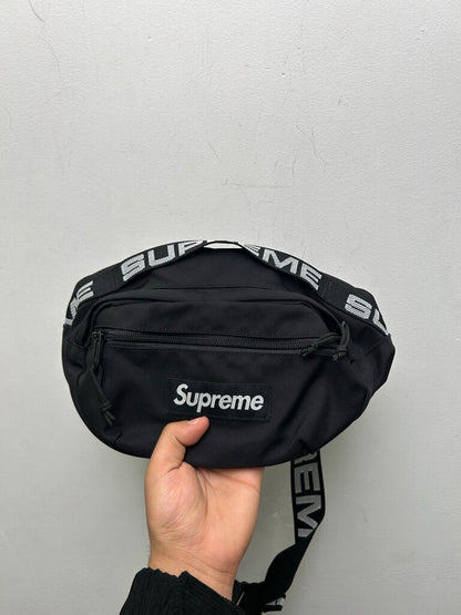 Preowned Supreme Black Crossbody Fanny Pack Bag