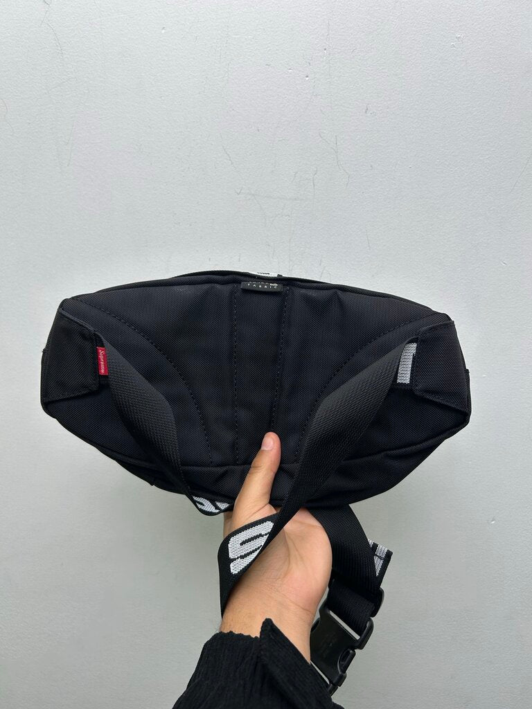 Preowned Supreme Black Crossbody Fanny Pack Bag