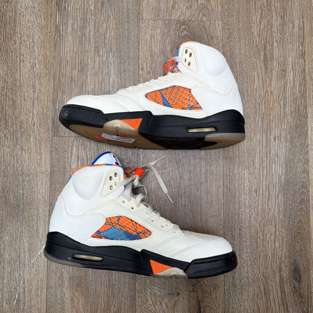Preowned Jordan 5 International Flight Size 9.5 (No Box)