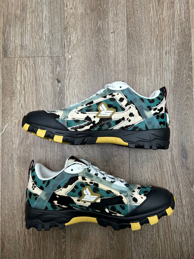 New Sicko PDF Green Cow Print Size 10