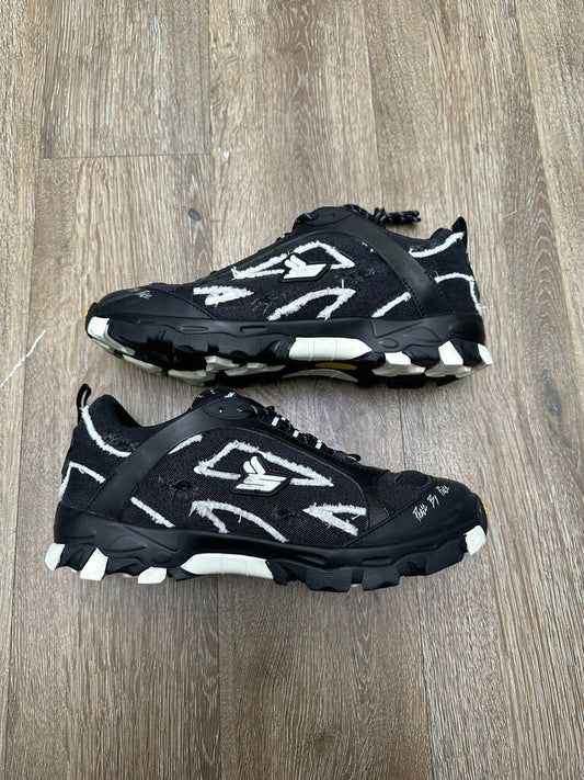 Preowned Sicko Black Hiking Sneaker Sz 9