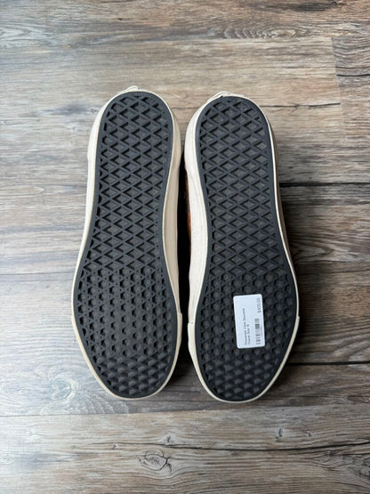Preowned Vans Souvenir Chanel Size 10