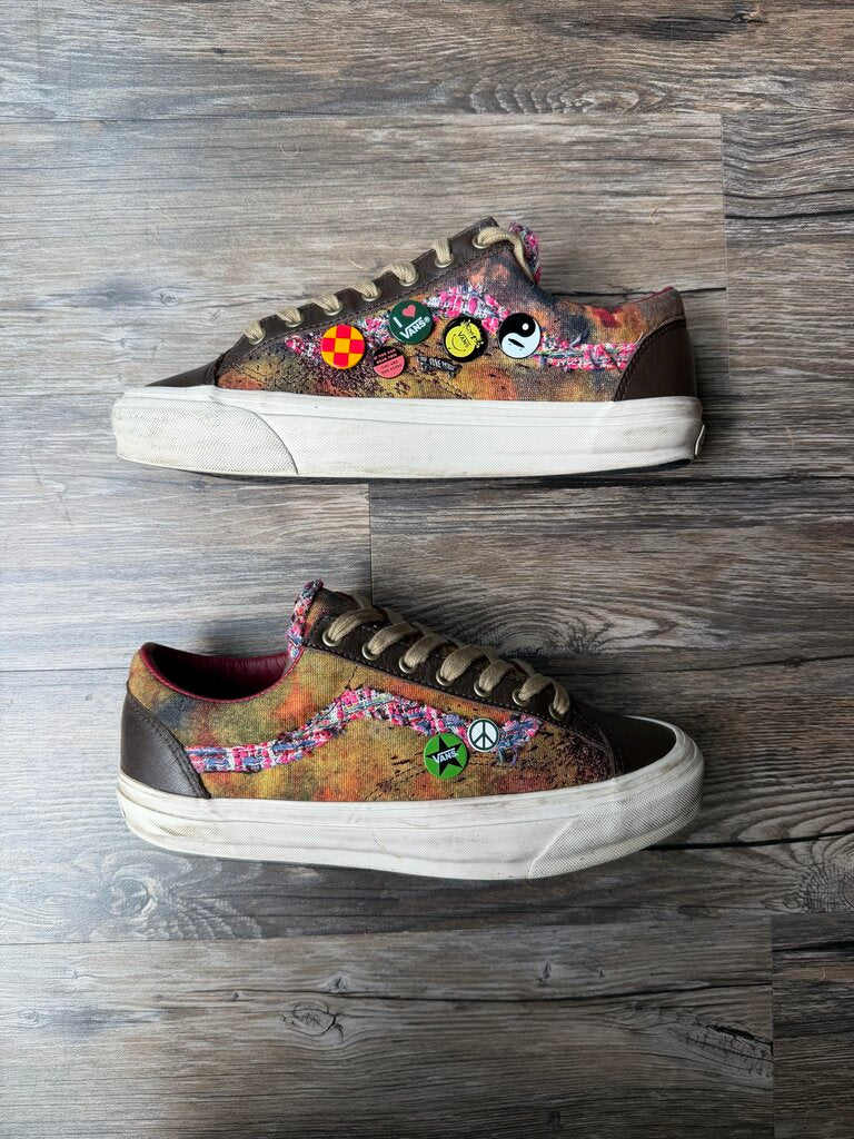 Preowned Vans Souvenir Chanel Size 10