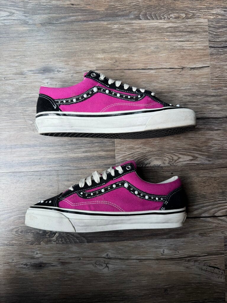 Preowned Vans Pearlized Pink Size 9.5