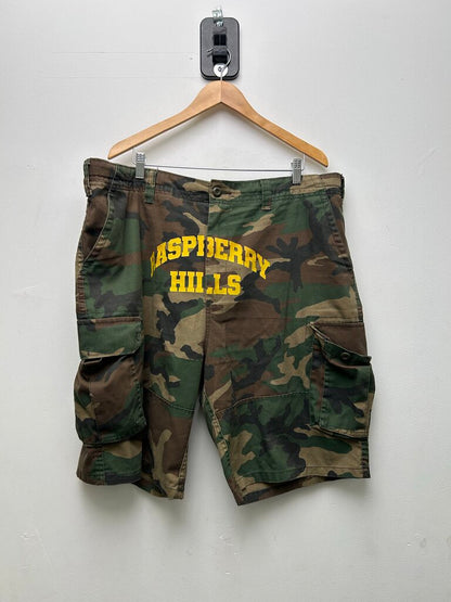 Preowned Gv Gallery Camo Yellow Shorts Sz.XL