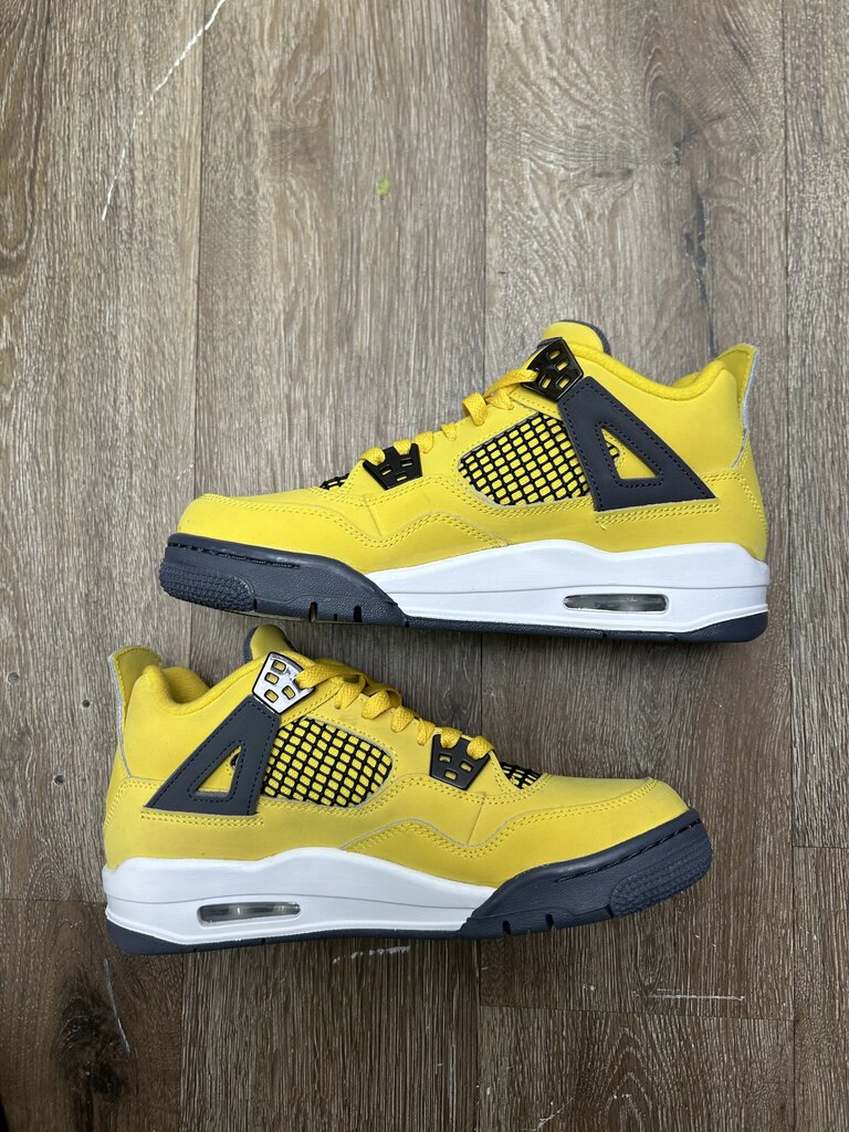 New Jordan 4 Lightning Sz.6.5Y