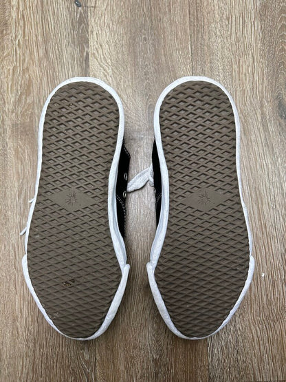 Preowned MMY Black White Converse sz.44