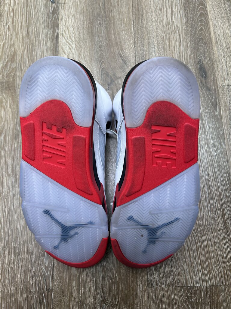Preowned Jordan 5 Fire Red Sz.10.5
