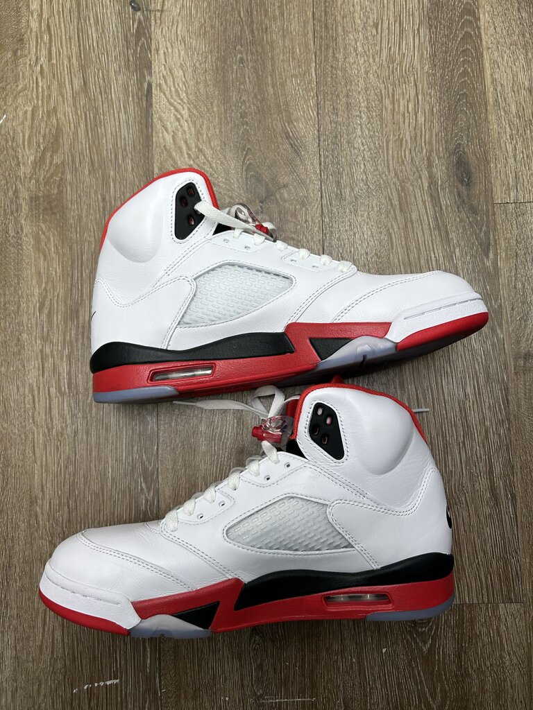 Preowned Jordan 5 Fire Red Sz.10.5
