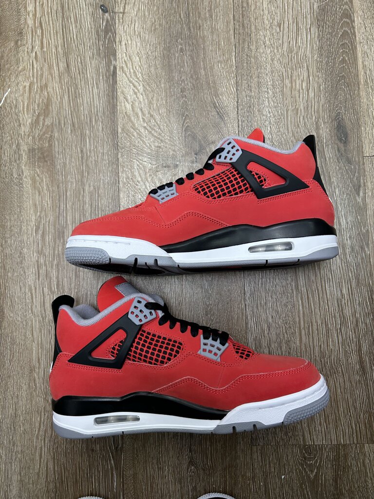 New Jordan 4 Toro Size 9