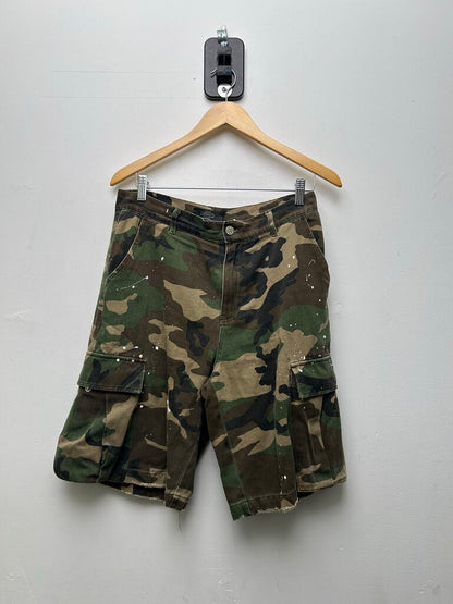 Preowned HMDD Camo Cargo Shorts Size XS