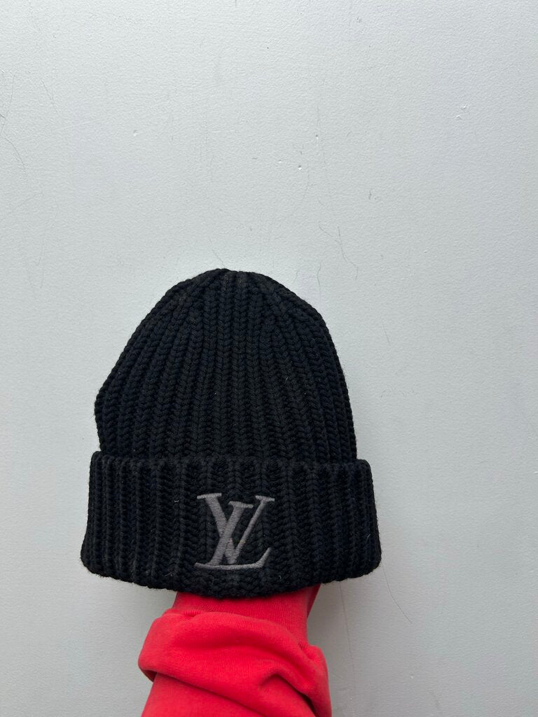 Preowned Louis Vuitton Black Grey Lv Logo Beanie