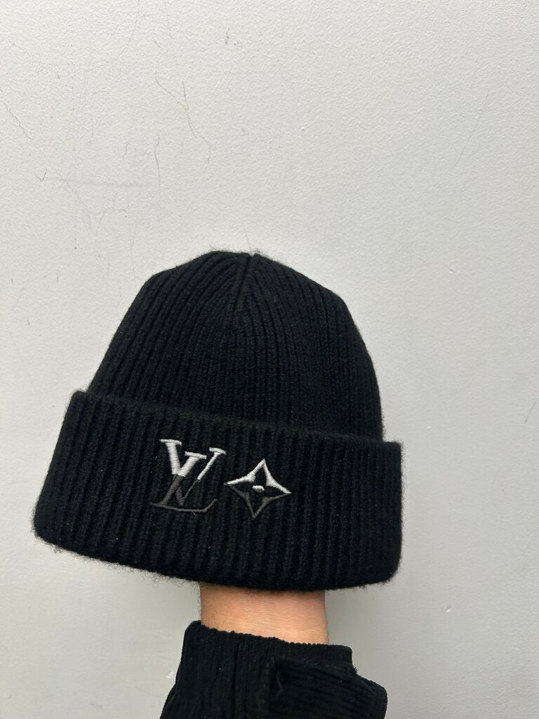 Preowned Louis Vuitton Black Grey Half Logo Beanie