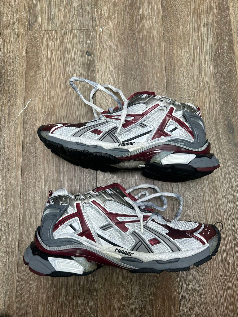 Preowned Balenciaga Runners White Burgundy Sz. 43 (NO BOX)