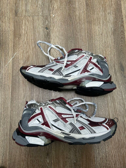 Preowned Balenciaga Runners White Burgundy Sz. 43 (NO BOX)
