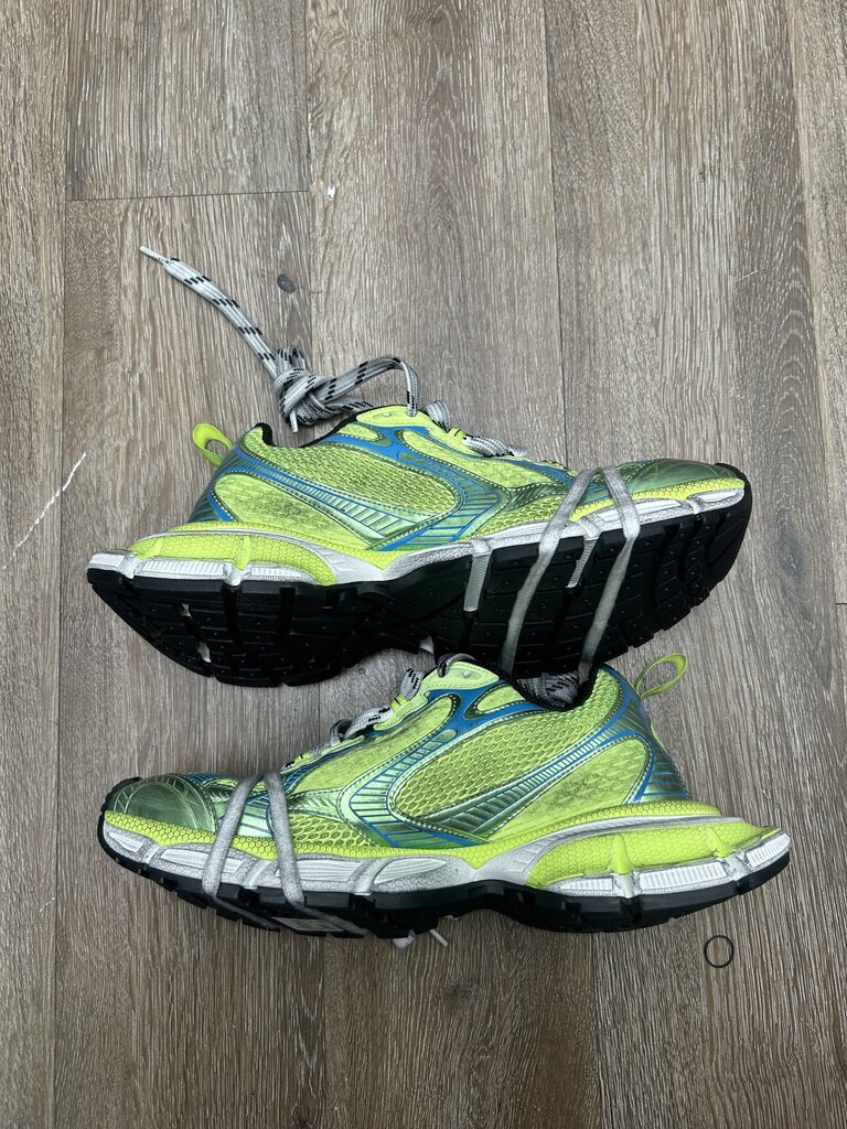 Preowned Balenciaga 3XL Runners Lime Green Sz.43 (NO BOX)
