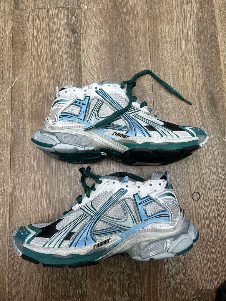 New Balenciaga Runners Teal White Grey Sz. 42 ( NO BOX)
