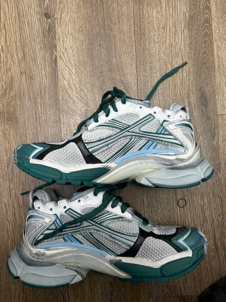 New Balenciaga Runners Teal White Grey Sz. 42 ( NO BOX)