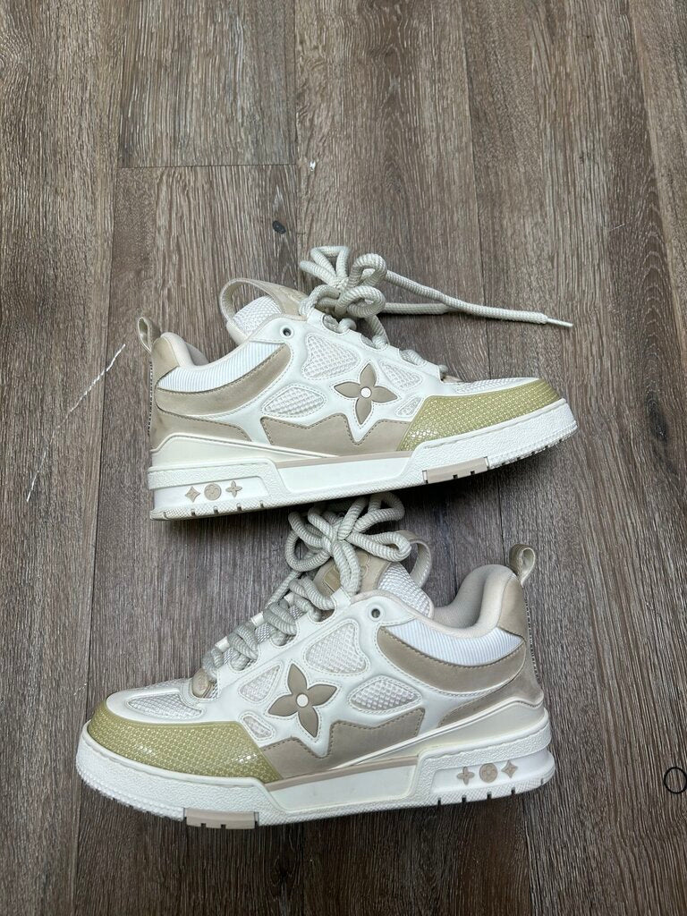 Preowned Louis Vuitton Skate Cream White Sz.8/10M