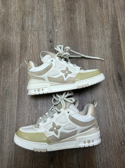 Preowned Louis Vuitton Skate Cream White Sz.8/10M