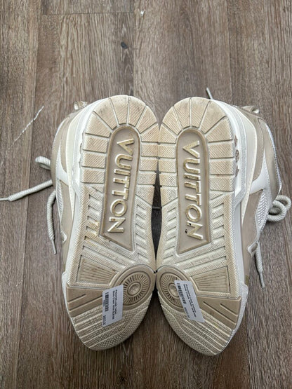 Preowned Louis Vuitton Skate Cream White Sz.8/10M